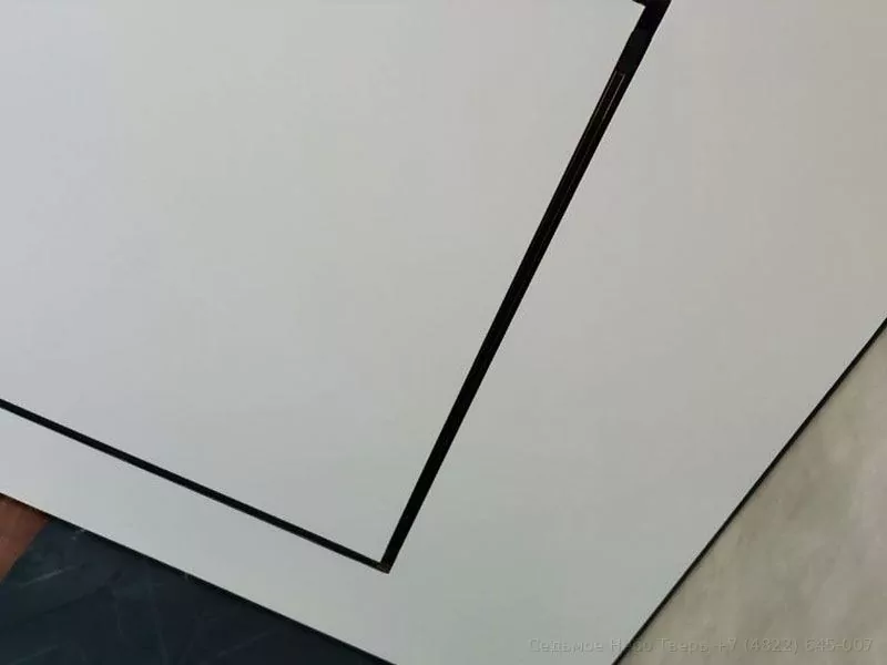 Трековый шинопровод (встроеннный) и теневой потолок Flaxy